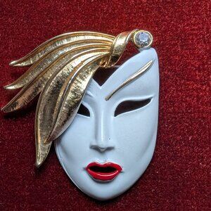 Vintage Art Deco Lady Pin Brooch Enamel
